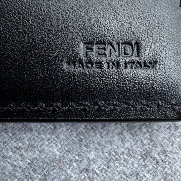 Walet - Picture 10 of 10